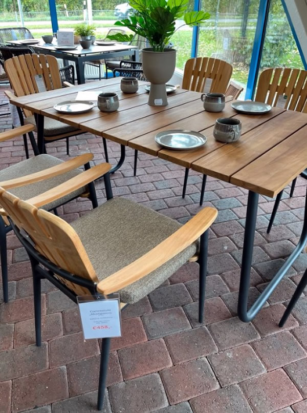 Gartentisch-Set mit Stühlen Teakholz massiv