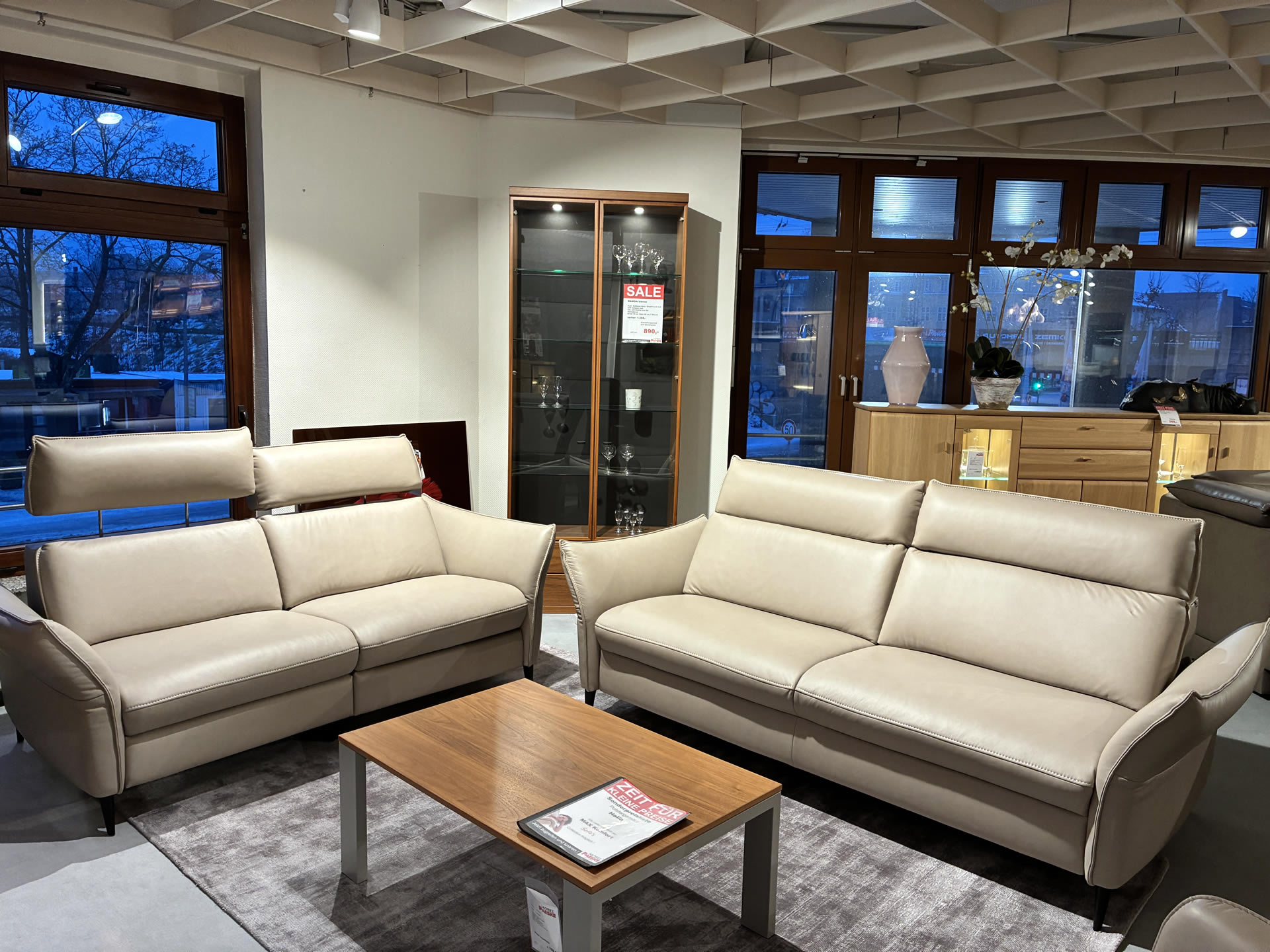 Leder-Polstergarnitur Halia mit vielen Funktionen