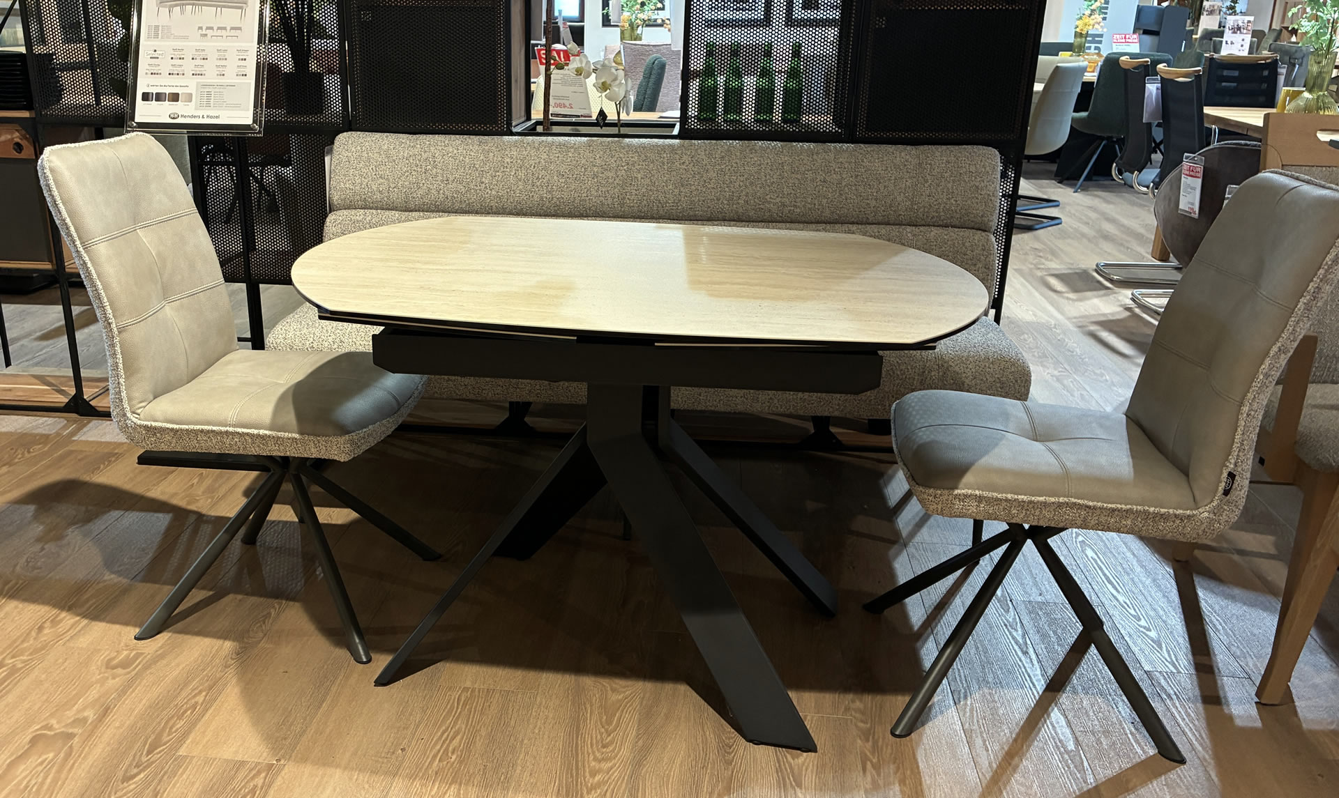 Auszieh-Esstisch mit Keramikplatte Travertin