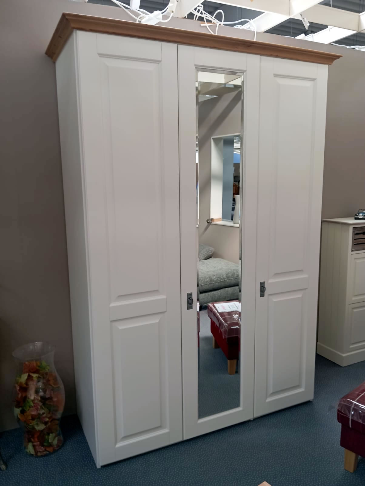 Kleiderschrank LN 2012